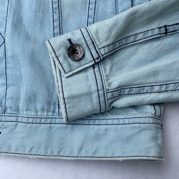 New GUESS Women's Denim Jacket SZ S - Picture 4 of 8